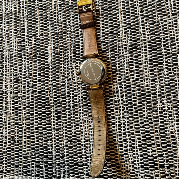 Michael Kors Gold Bling Watch with Brown Leather Band - Picture 3 of 3